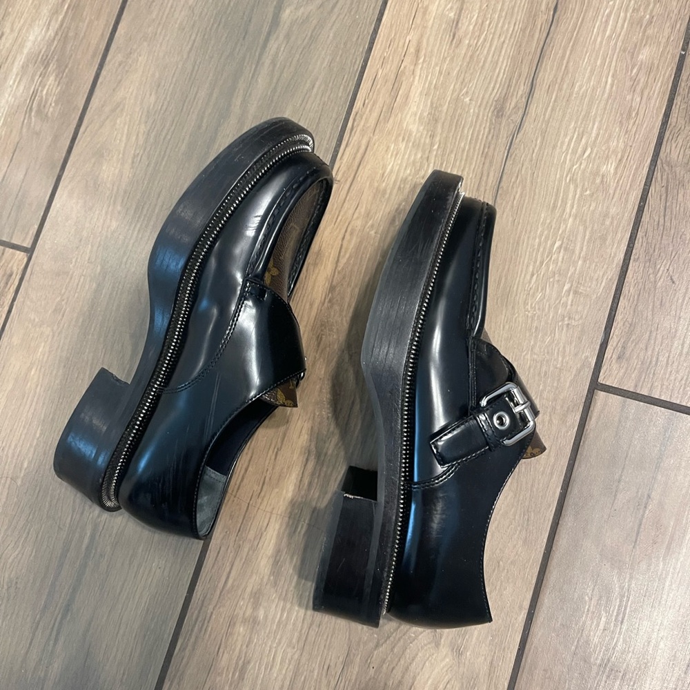 Louis Vuitton Women’s Loafers - Picture 2 of 5